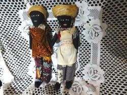 12"  BLACK BERMUDA ISLAND CALYPSO CLOTH DOLL, MR & MRS ORIGINAL, HAT, FRUIT